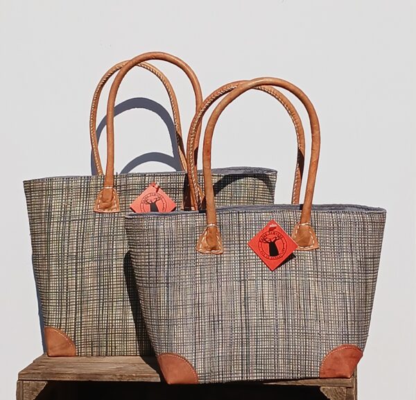 Madam Græskar bast kurvetaske - Lys grå grafisk tern - Billede 2