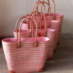 Madam Græskar bast kurvetaske - Lyserød smal strib