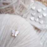 Maskemarkør i metal - Mini sommerfugl hvid