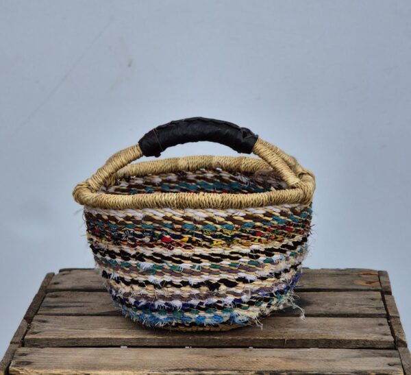 Bolga Rund kurv mini Ø 20 cm m. stofrester - Billede 2